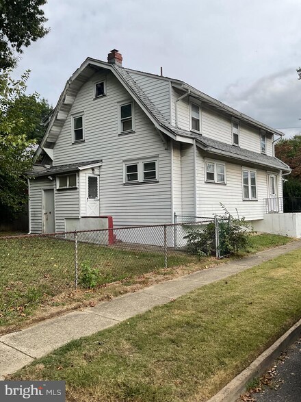 552 Merchant St, Cherry Hill, NJ 08002