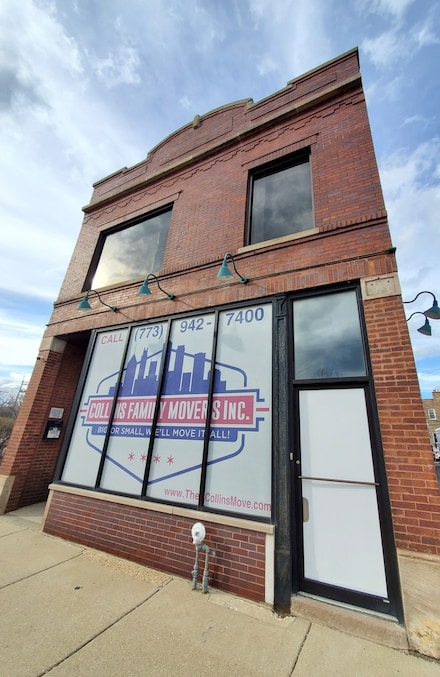 2742 W Montrose Ave Unit 2, Chicago, IL 60618