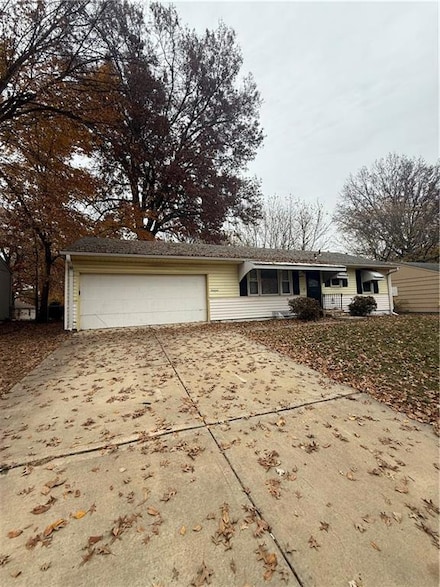 6009 Kentucky Ave, Raytown, MO 64133