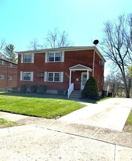 3281 Gayway Ct, Cincinnati, OH 45239