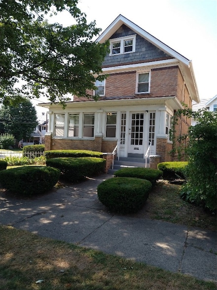 1362 W 9th St, Erie, PA 16502