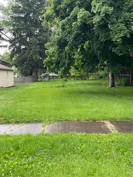 1109 Lafayette St, Valparaiso, IN 46383