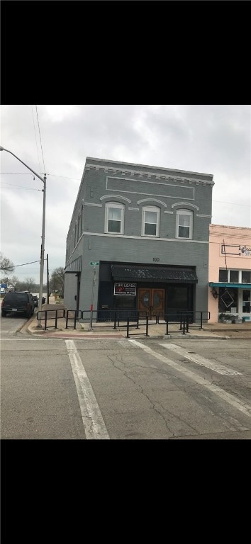 100 E Buck St Loft B, Caldwell, TX 77836