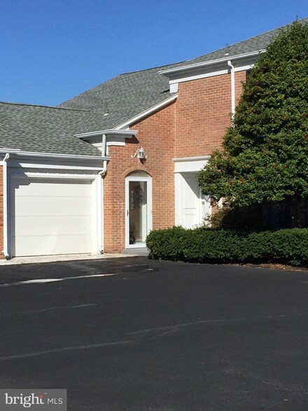 9539 Quail Hollow Dr Unit 301, Saint Michaels, MD 21663