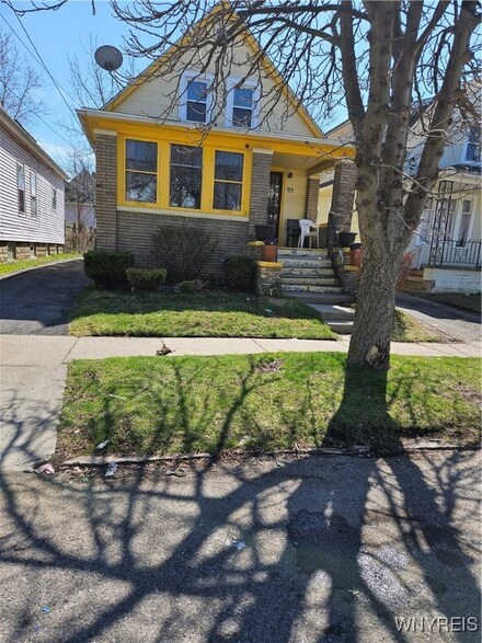 93 Alma Ave, Buffalo, NY 14215