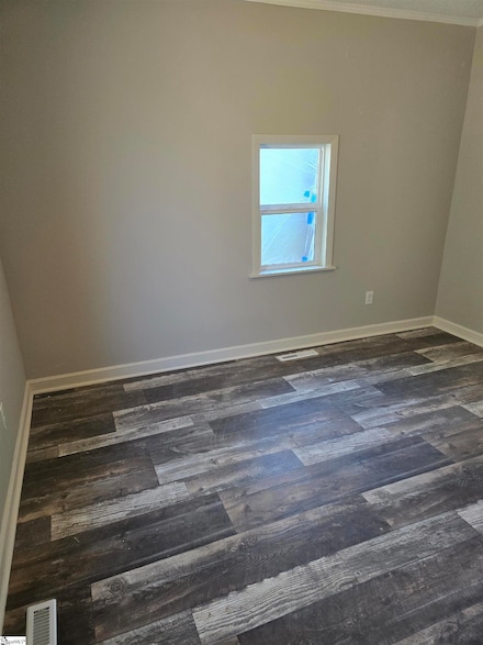 222 Lee St, Laurens, SC 29360