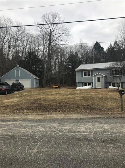 17 Beechwood Ln, Durham, ME 04222