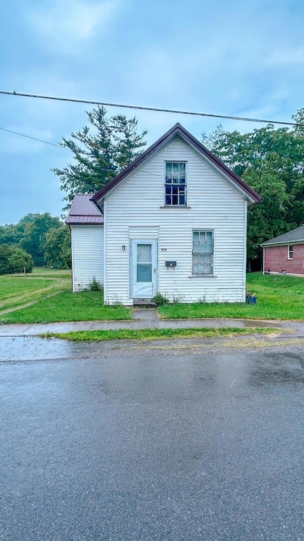 409 Lawrence St, Bellefontaine, OH 43311