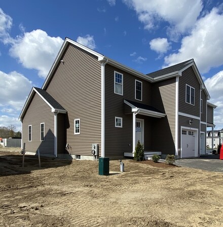 4 Bernards Way, Rochester, MA 02770