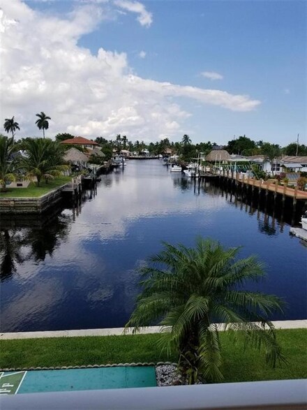 331 E Mcnab Rd Unit 221, Pompano Beach, FL 33060