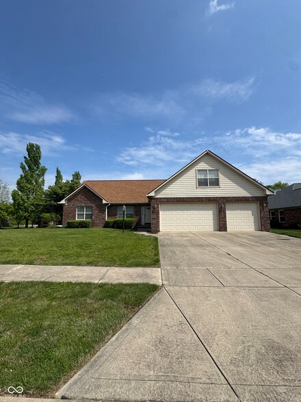 8306 Hunters Meadow Way, Indianapolis, IN 46259