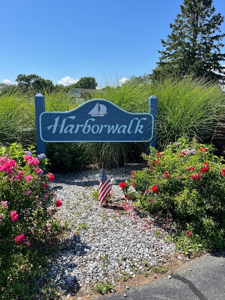 25 Riverside Dr Unit B9, Clinton, CT 06413