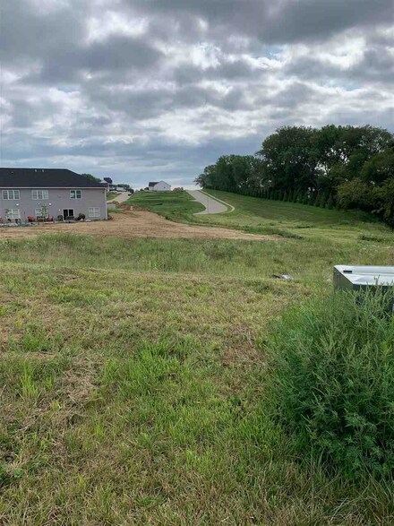 Lot 42 S Pointe Estates, Dubuque, IA 52003