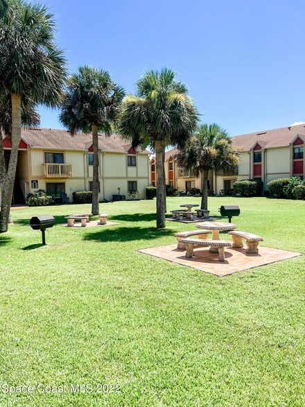 2190 Forest Knoll Dr NE Unit 90-206, Palm Bay, FL 32905