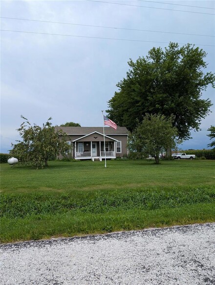 239 NW 650 St, White Hall, IL 62092