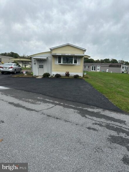 49 Carol Ann Dr, Lebanon, PA 17046