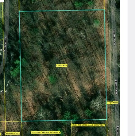 147 N Eastern Ave, Allegan, MI 49010