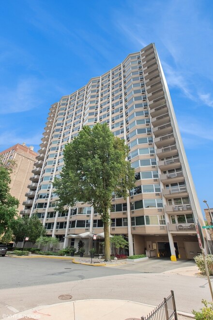 555 W Cornelia Ave Unit 1606, Chicago, IL 60657