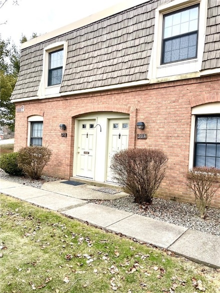 203 Colony Ct, Pittsburgh, PA 15205