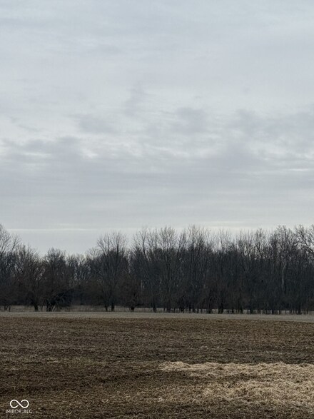 825 W Boggstown Rd, Boggstown, IN 46110