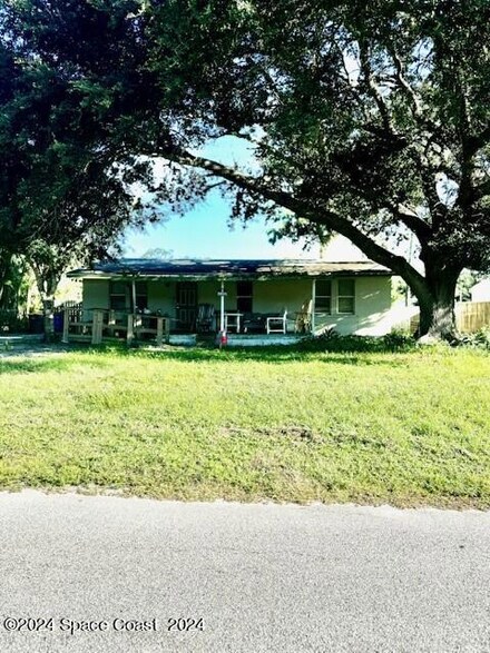 1630 Pine Hill Dr, Melbourne, FL 32935