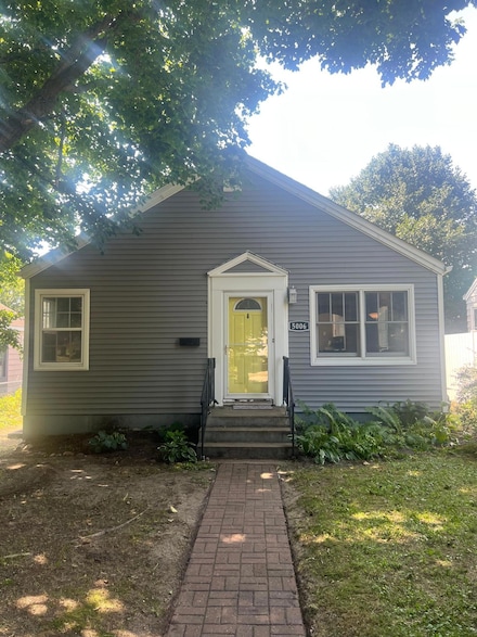 5006 6th St NE, Columbia Heights, MN 55421