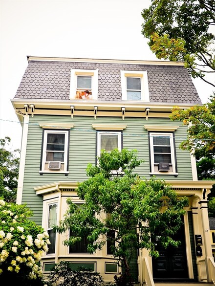 87 Green St Unit 3, Jamaica Plain, MA 02130