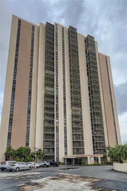 20301 W Country Club Dr Unit 1127, Aventura, FL 33180