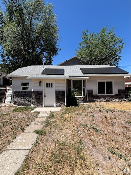 2202 S Lake St, Salt Lake City, UT 84106