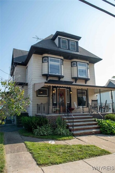54 Lake Ave, Buffalo, NY 14219