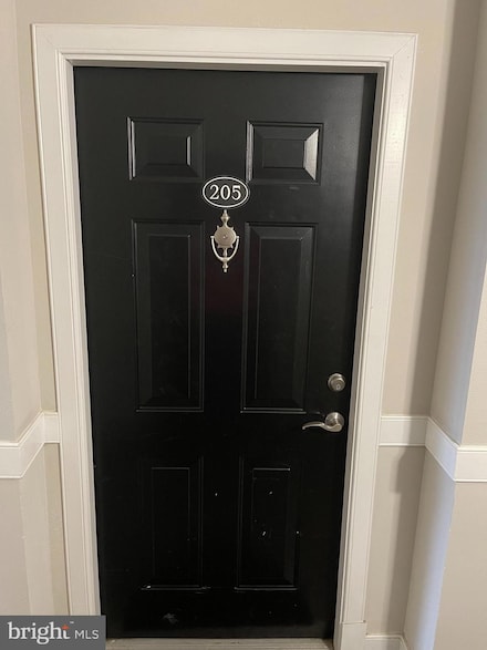 12925 Centre Park Cir Unit 205, Herndon, VA 20171