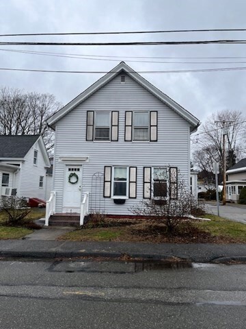 8 Grove St, Ayer, MA 01432