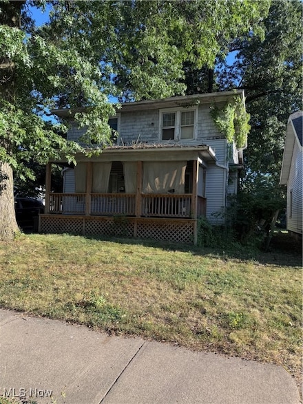 981 Lovers Ln, Akron, OH 44306