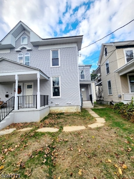 24 W Stewart St, Washington, NJ 07882