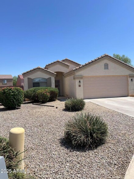 8507 W Pioneer St, Tolleson, AZ 85353