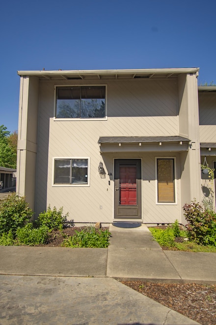 1327 Maple Leaf Ct Unit 4A, Medford, OR 97504