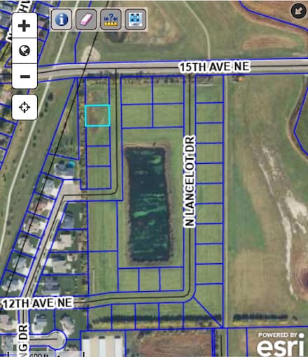 1421 Kettering Dr, Aberdeen, SD 57401