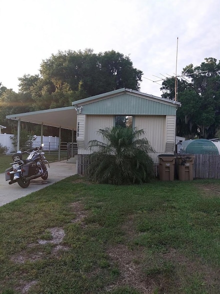 12141 Lake Pines Rd, Leesburg, FL 34788