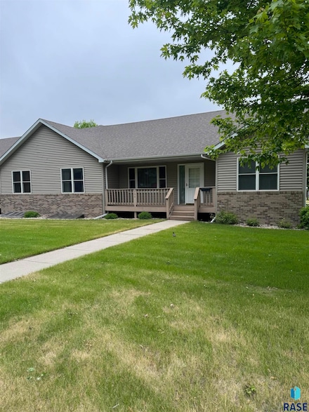 300 W Pipestone Ave, Flandreau, SD 57028