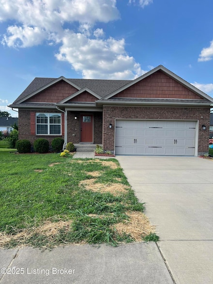 220 Meadowcrest Dr, Mount Washington, KY 40047