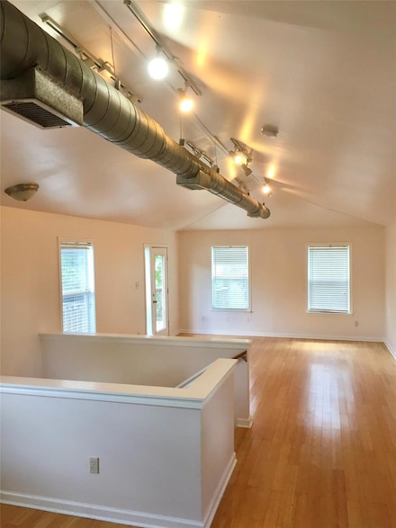 1109 Brentwood St, Austin, TX 78757