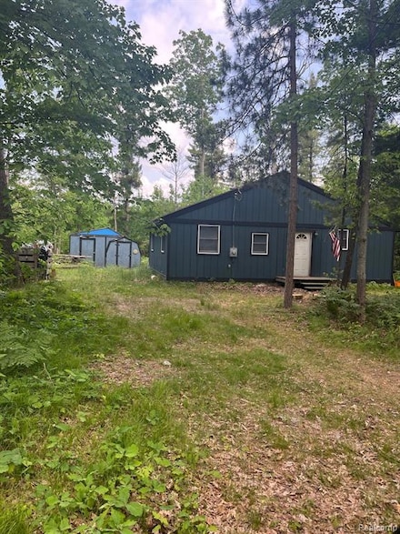 1185 E Hughes Lake Rd, Rose City, MI 48654