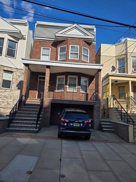 1412 Central Ave, Union City, NJ 07087
