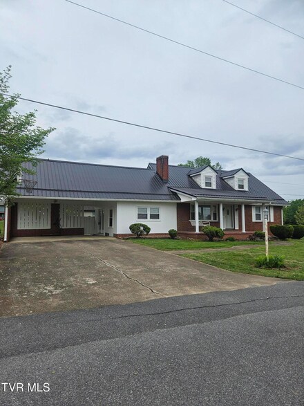 136 Smithdale Blvd E, Limestone, TN 37681