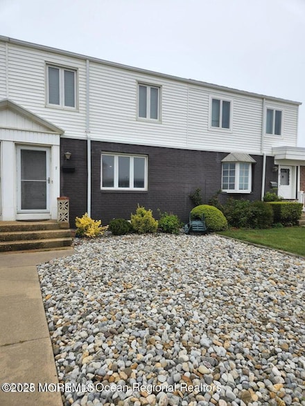 7 Vine Ct, Long Branch, NJ 07740