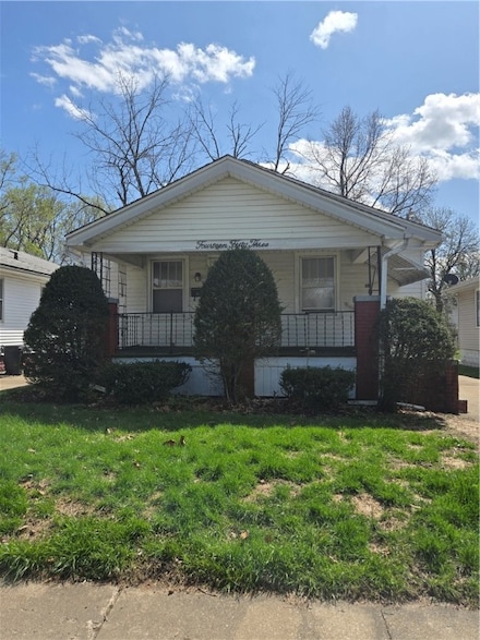 1453 E Division St, Decatur, IL 62526