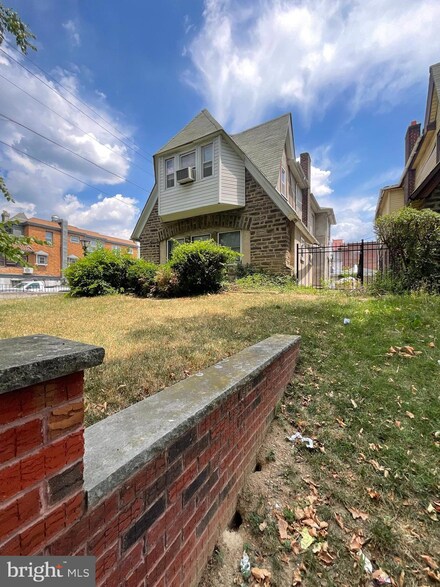 6859 Ogontz Ave, Philadelphia, PA 19138