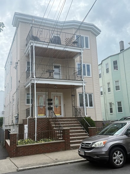 8 Dowse St Unit 2, Everett, MA 02149