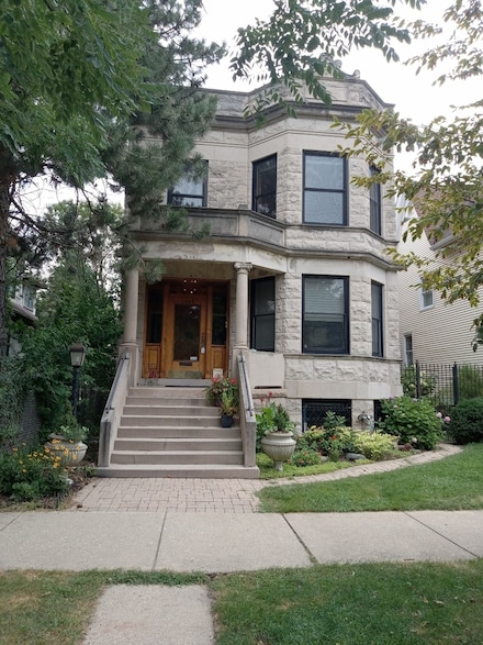 3445 N Bosworth Ave Unit 2, Chicago, IL 60657