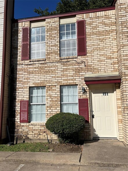 151 Austin Stone Dr, Duncanville, TX 75137